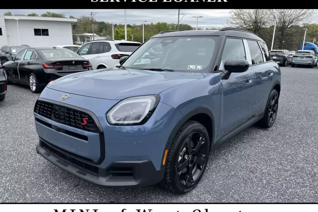 2025 Mini Cooper S ALL4 photo 1