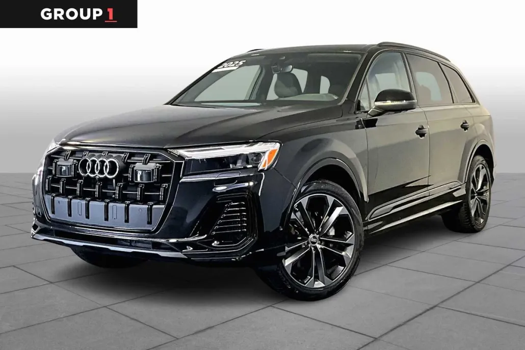 2025 Audi Q7 55 Premium Plus photo 1