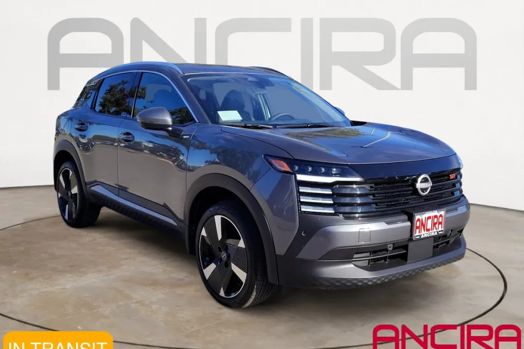 2025 Nissan Kicks SR photo 1