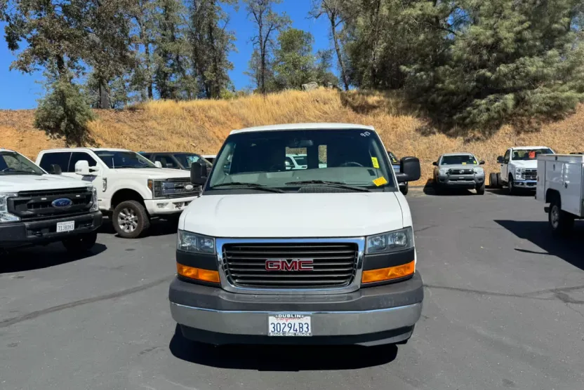 2019 Gmc Savana 2500 Cargo photo 1