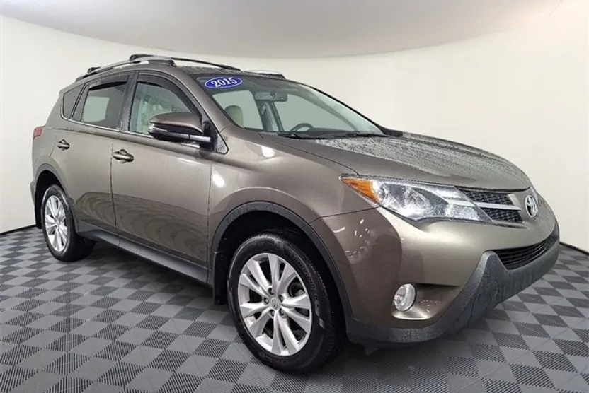 2015 Toyota RAV4 Limited photo 1