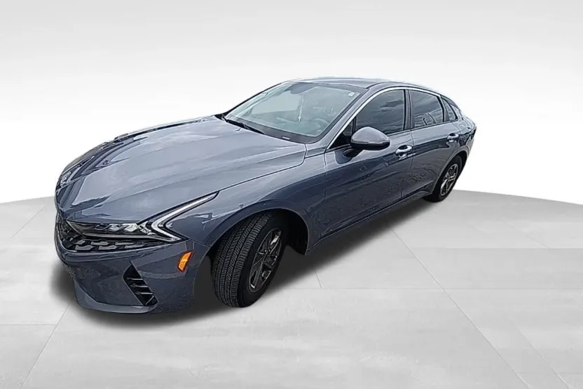 2023 Kia K5 LXS photo 1