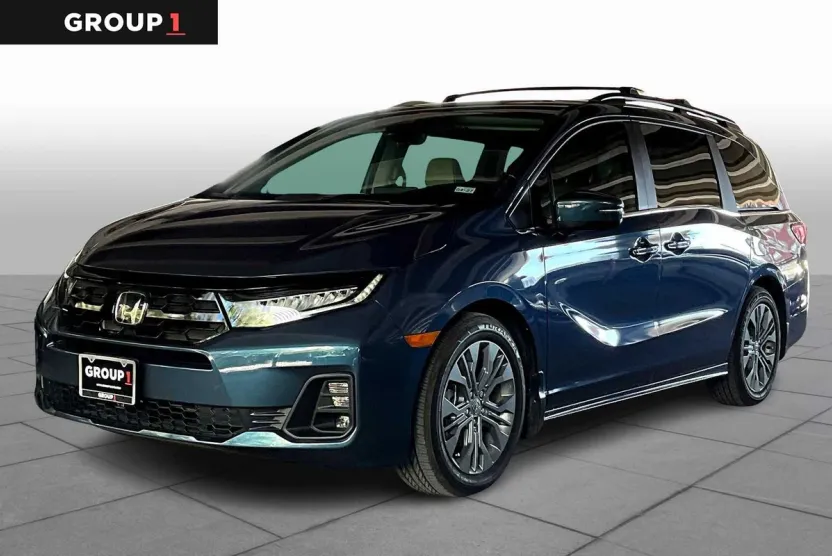2025 Honda Odyssey Touring photo 1