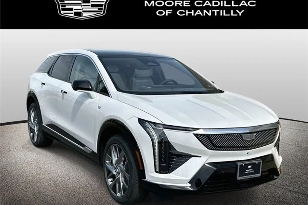 2025 Cadillac Optiq Luxury photo 1