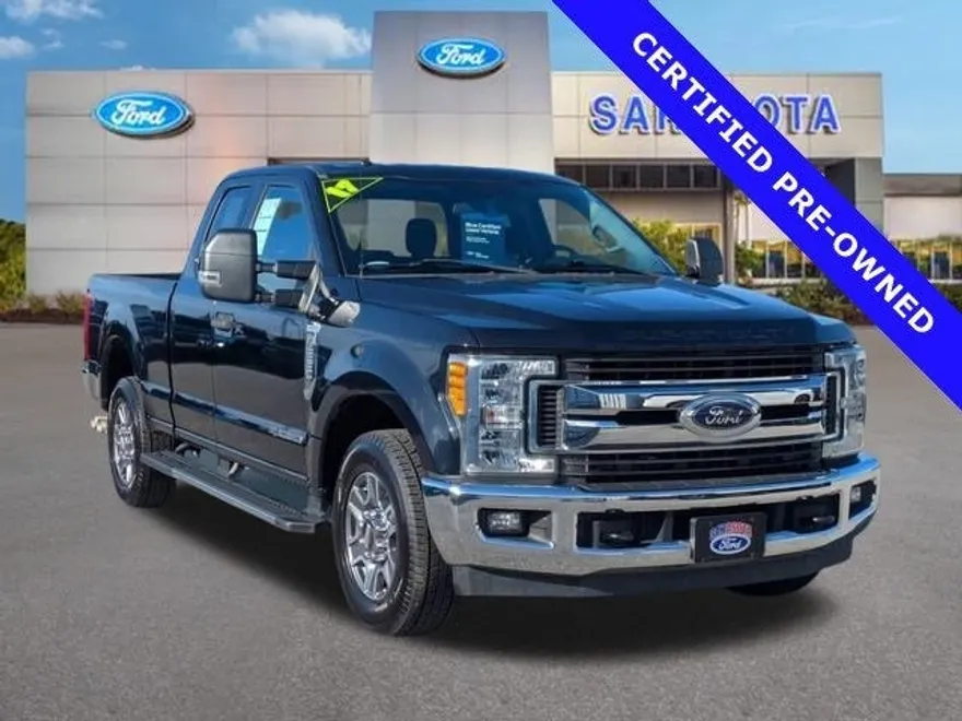 2017 Ford F-250 XLT photo 1