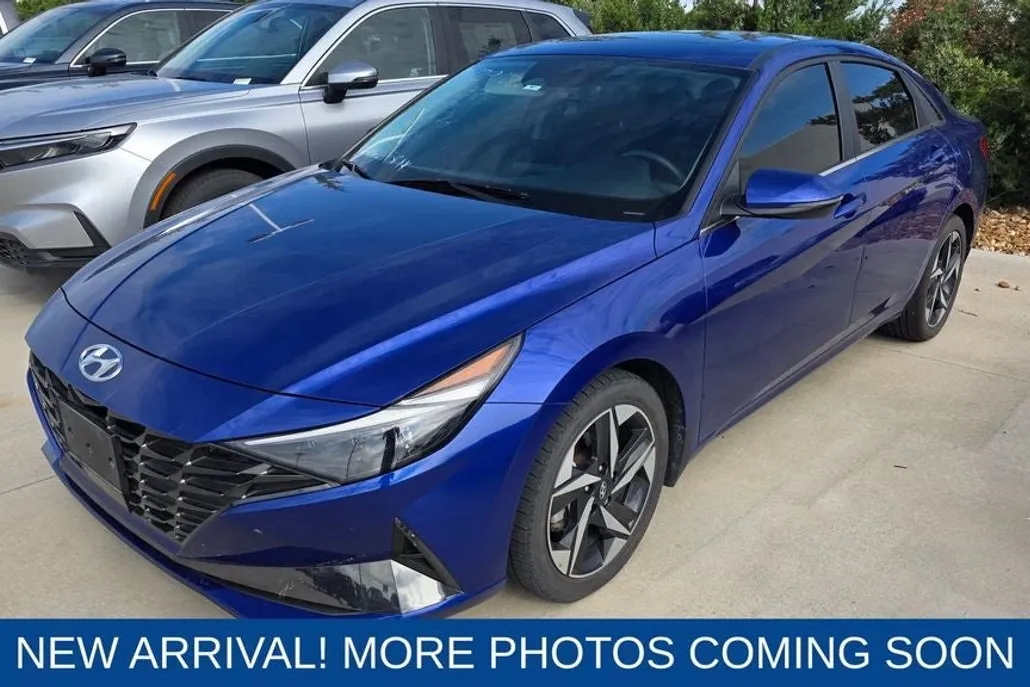 2023 Hyundai Elantra Limited photo 1