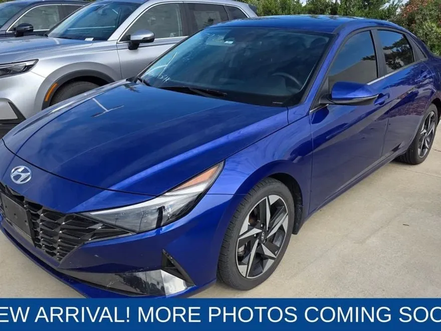 2023 Hyundai Elantra Limited photo 1