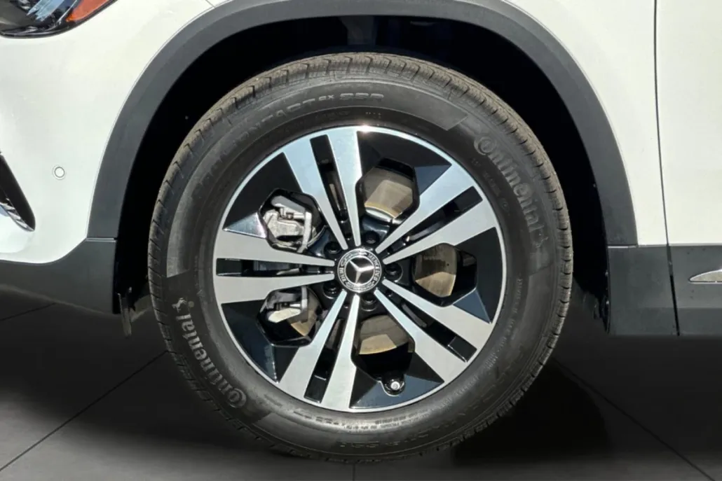 2025 Mercedes Benz GLA 250 photo 1