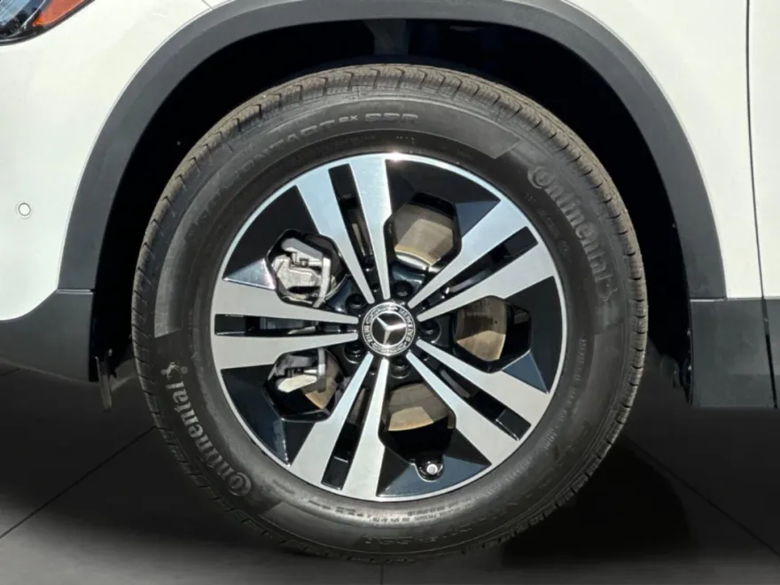 2025 Mercedes Benz GLA 250 photo 1