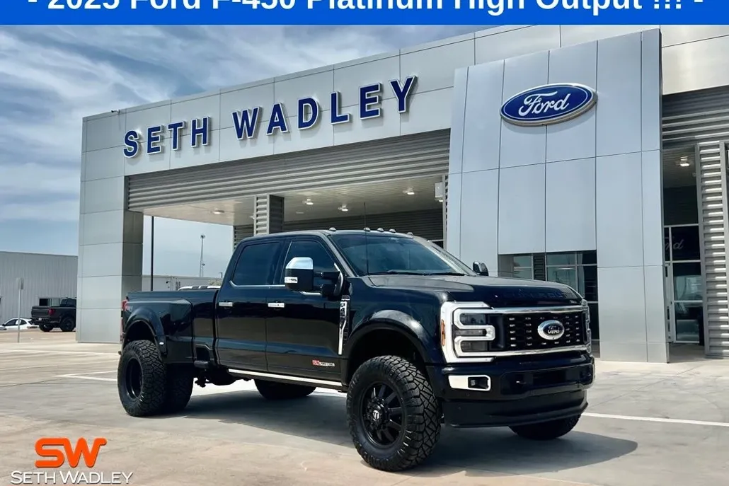 2025 Ford F-450 photo 1
