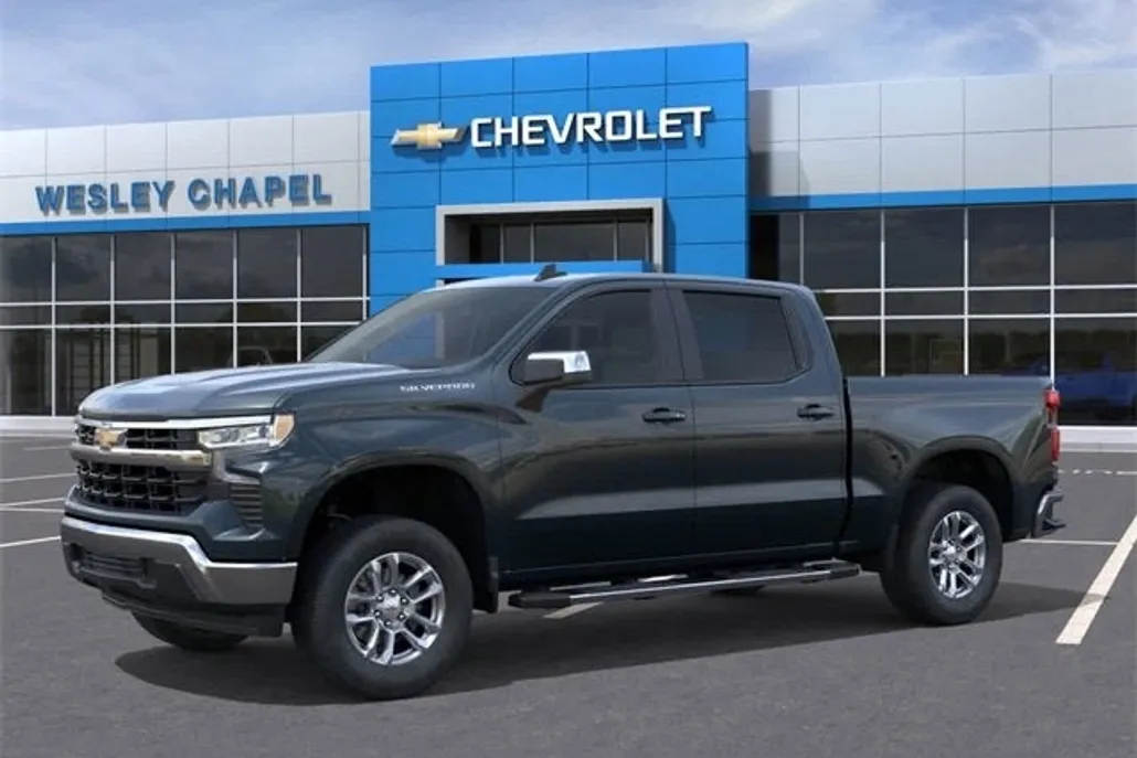 2026 Chevrolet Silverado LT photo 1