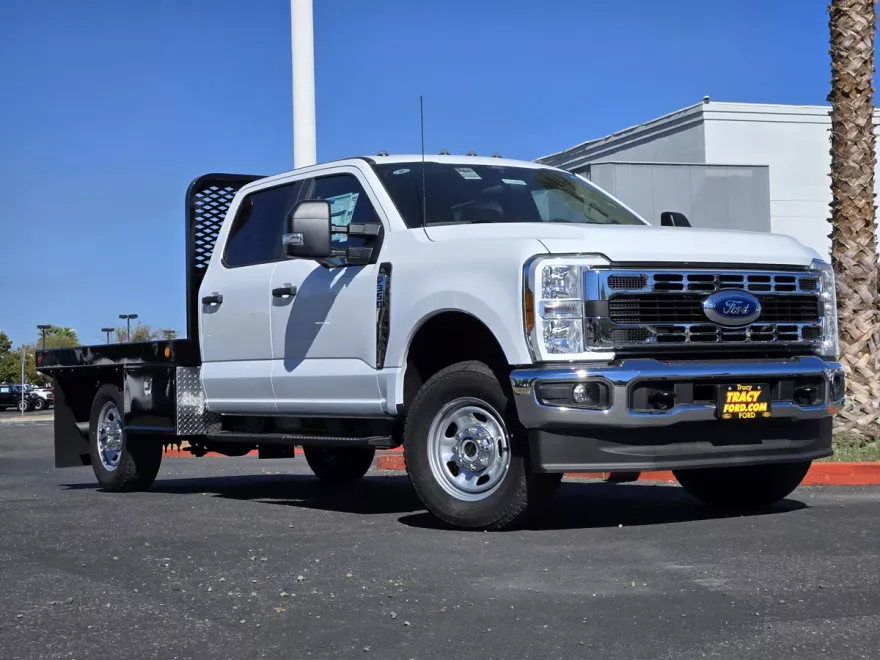 2024 Ford F-350 XL photo 1