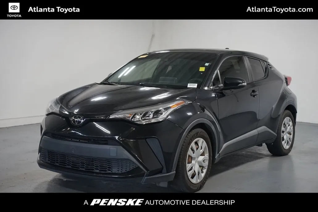 2020 Toyota C-HR LE photo 1