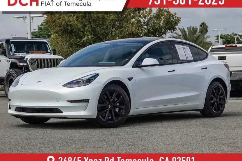 2022 Tesla Model 3 Long Range All-Wheel Drive photo 1