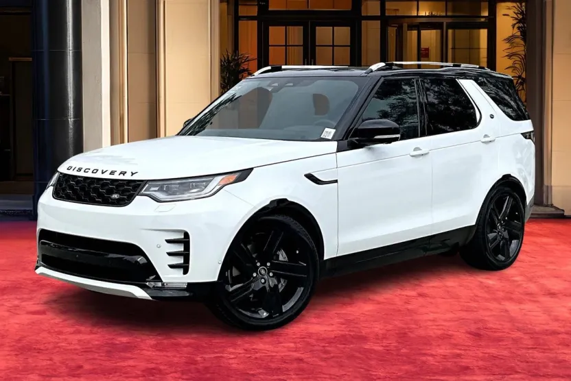 2025 Land Rover Discovery SE photo 1