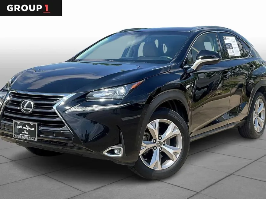2017 Lexus NX 200t Luxury photo 1