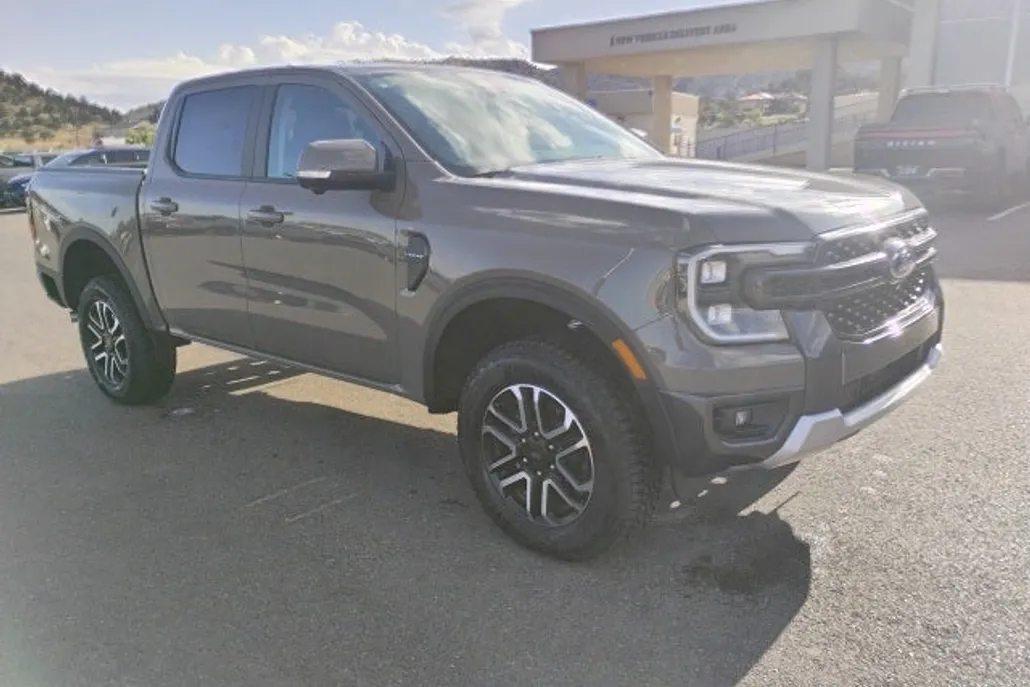 2025 Ford Ranger Lariat photo 1