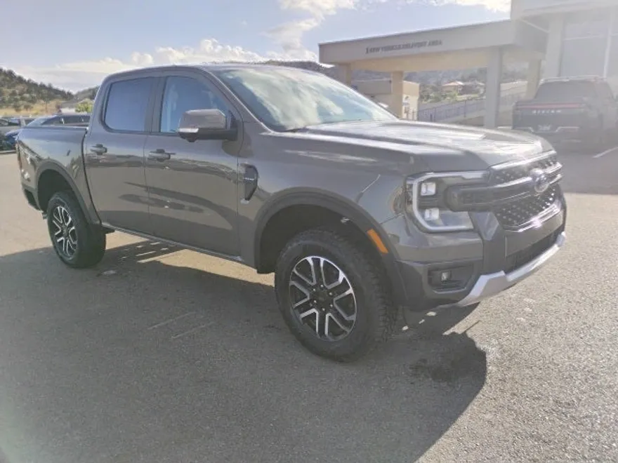 2025 Ford Ranger Lariat photo 1