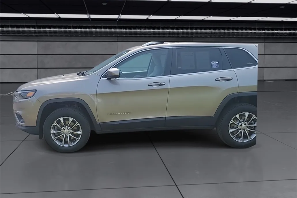 2021 Jeep Cherokee Latitude Lux photo 1
