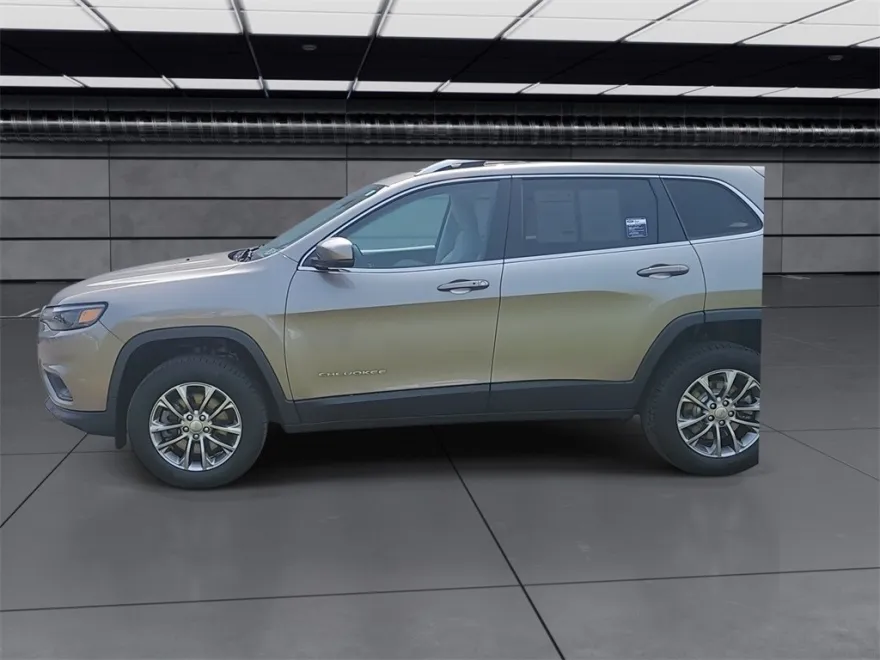 2021 Jeep Cherokee Latitude Lux photo 1