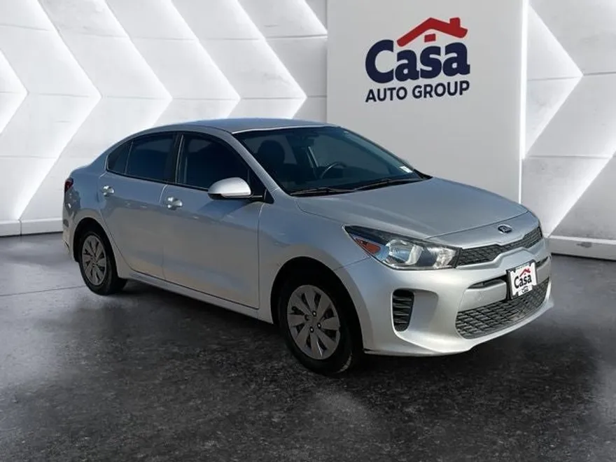 2019 Kia Rio S photo 1