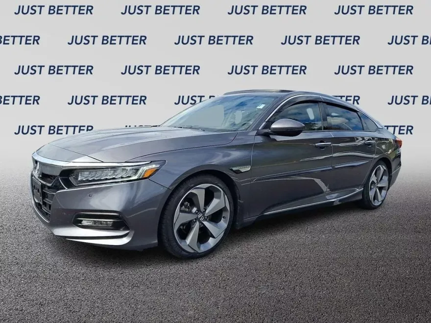 2020 Honda Accord Touring 2.0T photo 1