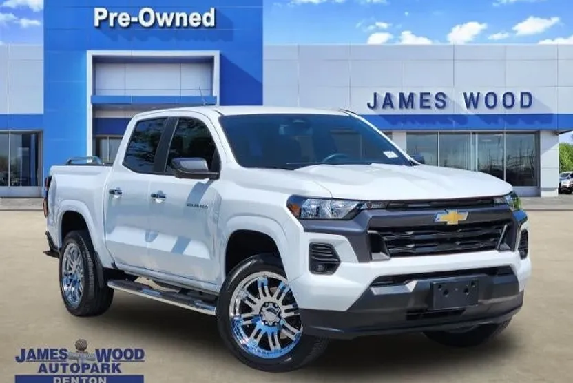 2023 Chevrolet Colorado LT photo 1