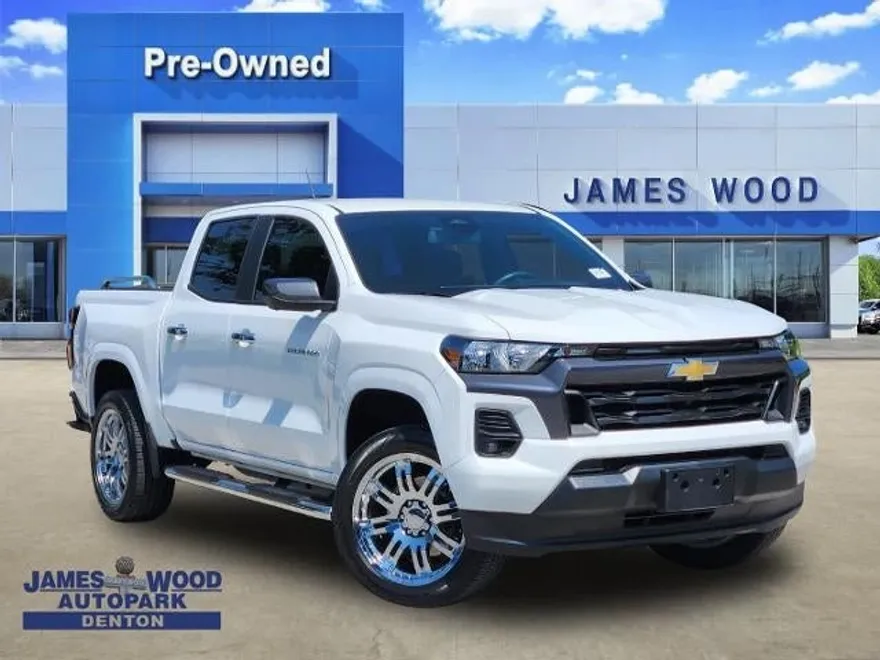 2023 Chevrolet Colorado LT photo 1