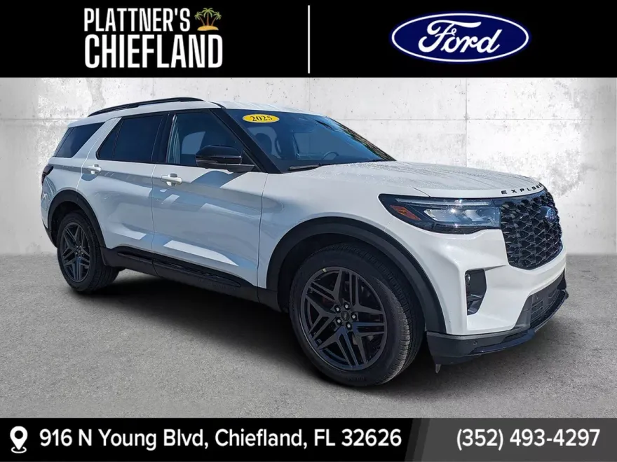 2025 Ford Explorer ST photo 1