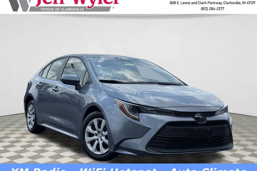 2024 Toyota Corolla LE photo 1