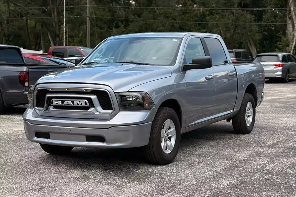 2021 Ram 1500 Classic SLT photo 1