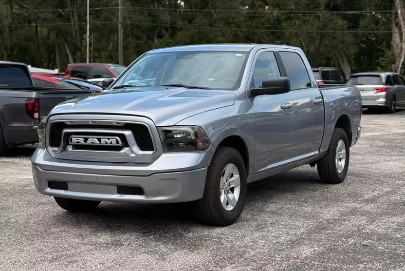 2021 Ram 1500 Classic SLT photo 1