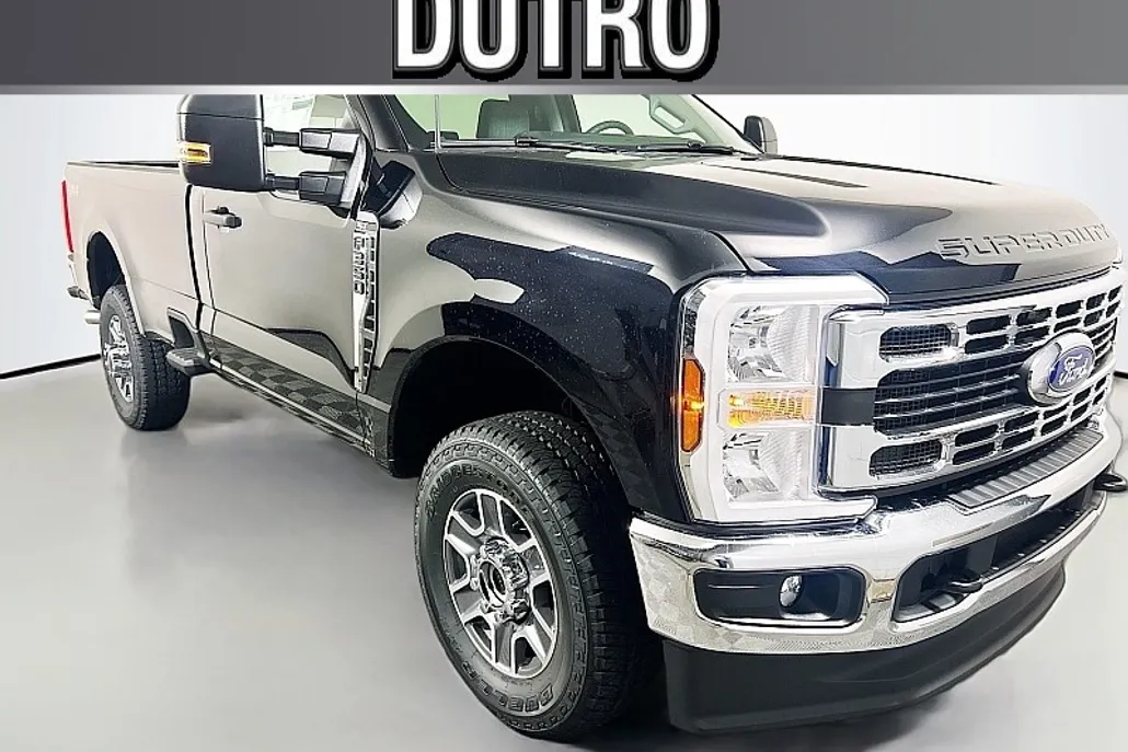 2025 Ford F-350 XLT photo 1