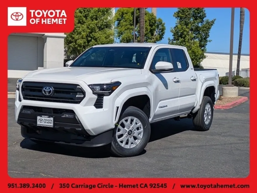 2025 Toyota Tacoma SR5 photo 1