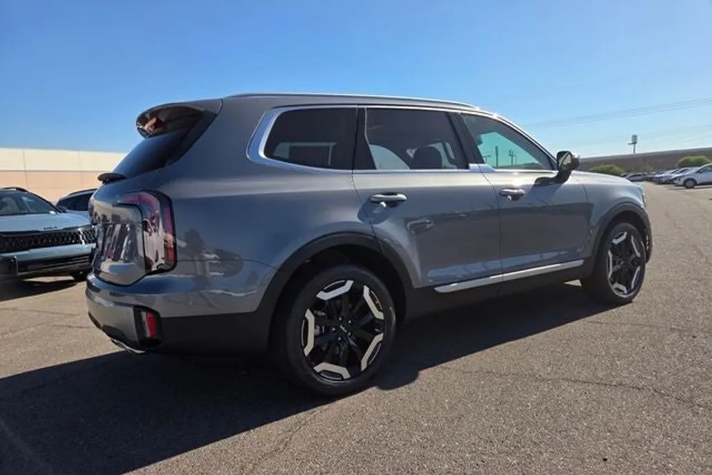 2025 Kia Telluride EX photo 1