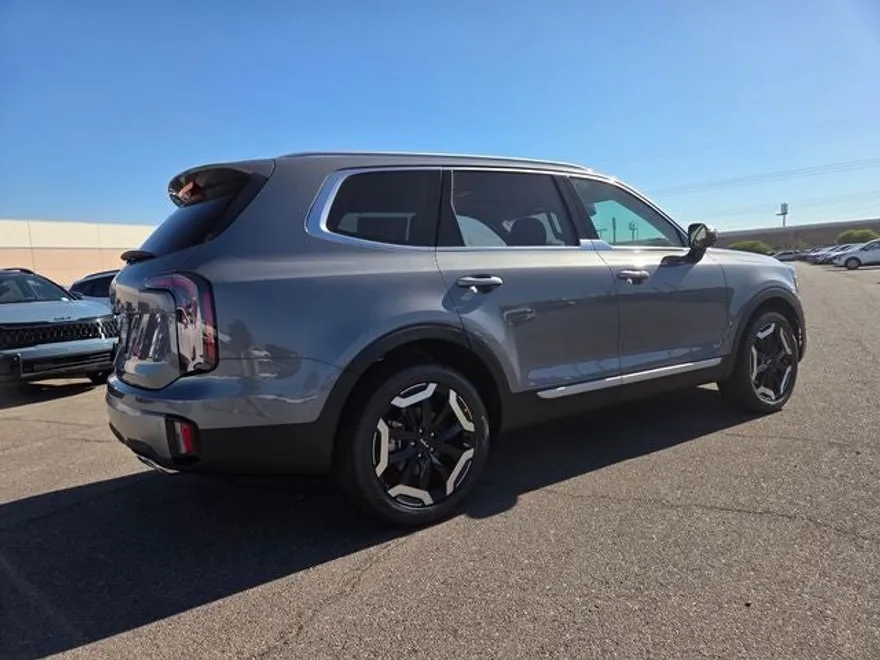 2025 Kia Telluride EX photo 1