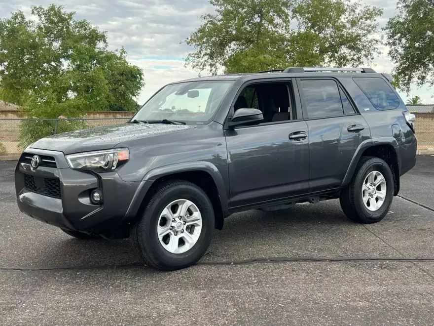 2023 Toyota 4Runner SR5 photo 1