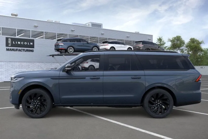 2025 Lincoln Navigator L Reserve photo 1