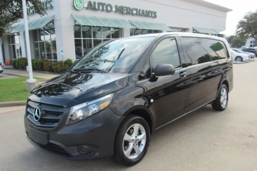 2022 Mercedes Benz Metris photo 1