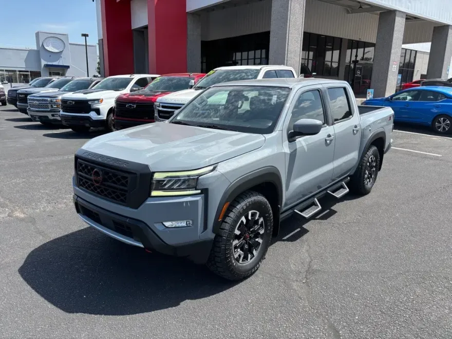 2022 Nissan Frontier PRO-X photo 1