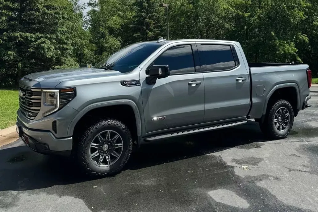 2024 Gmc Sierra 1500 AT4 photo 1