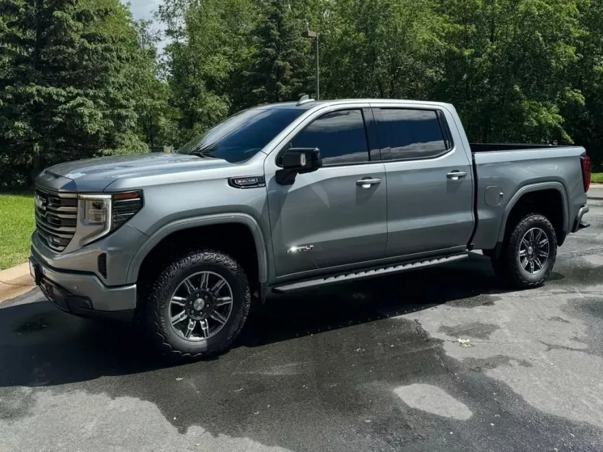 2024 Gmc Sierra 1500 AT4 photo 1