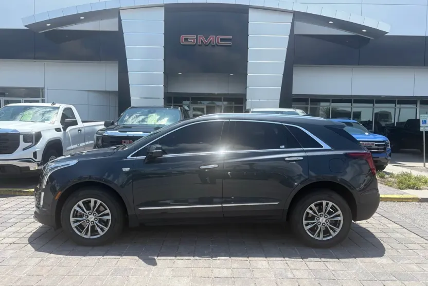 2021 Cadillac XT5 Premium Luxury photo 1