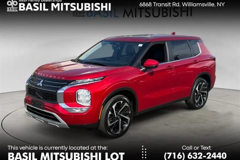2024 Mitsubishi Outlander SE photo 1