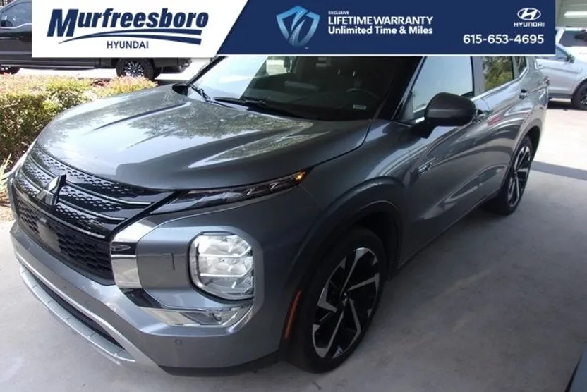 2023 Mitsubishi Outlander PHEV SE photo 1