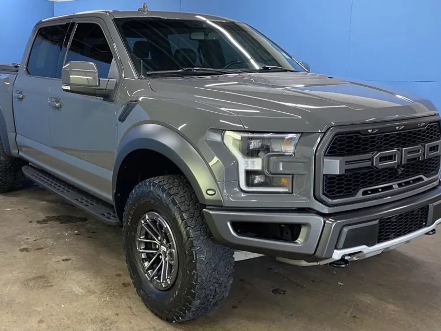 2020 Ford F-150 Raptor photo 1