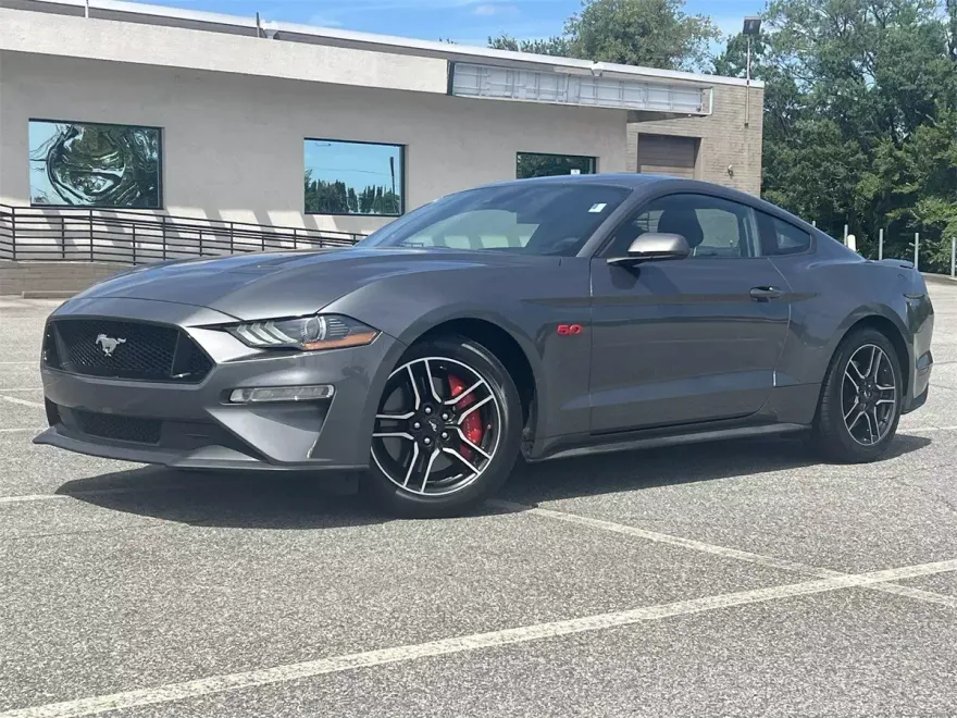 2021 Ford Mustang GT photo 1