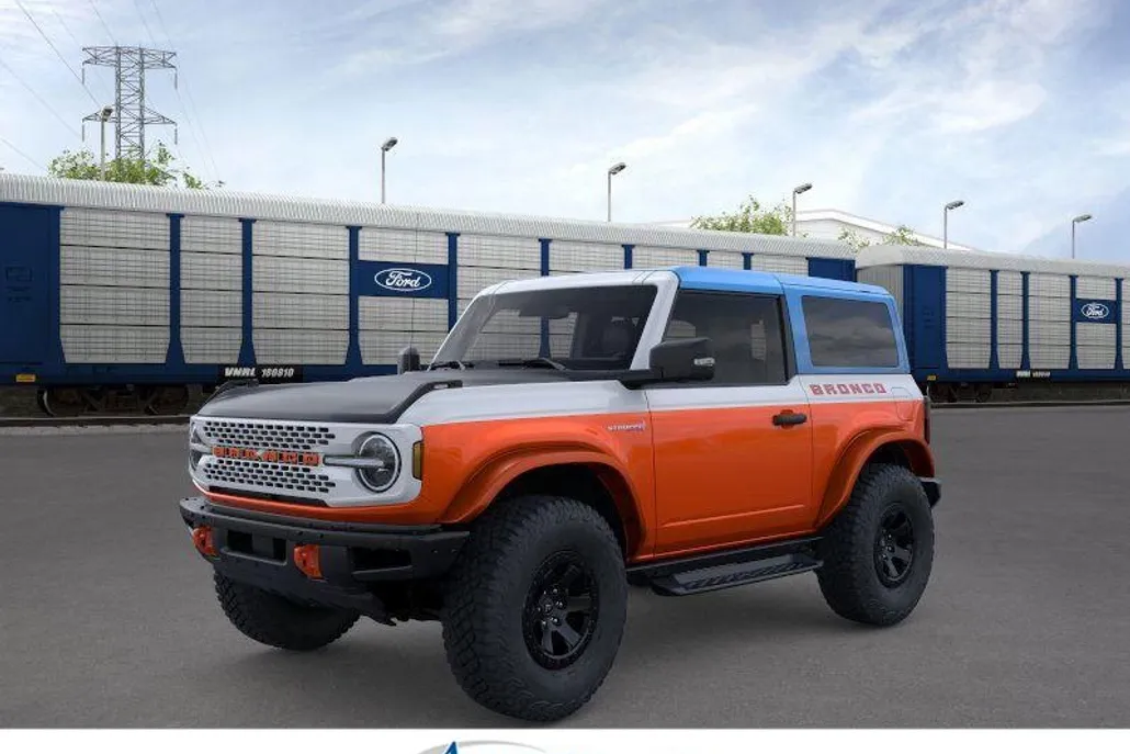 2025 Ford Bronco First Edition photo 1