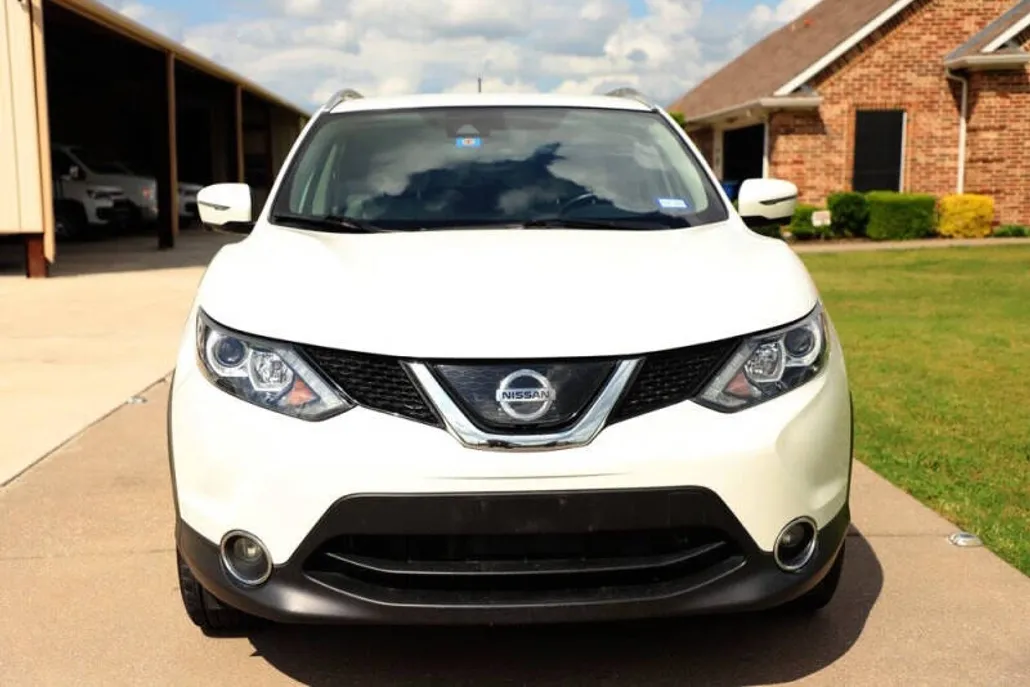 2019 Nissan Rogue Sport SV photo 1