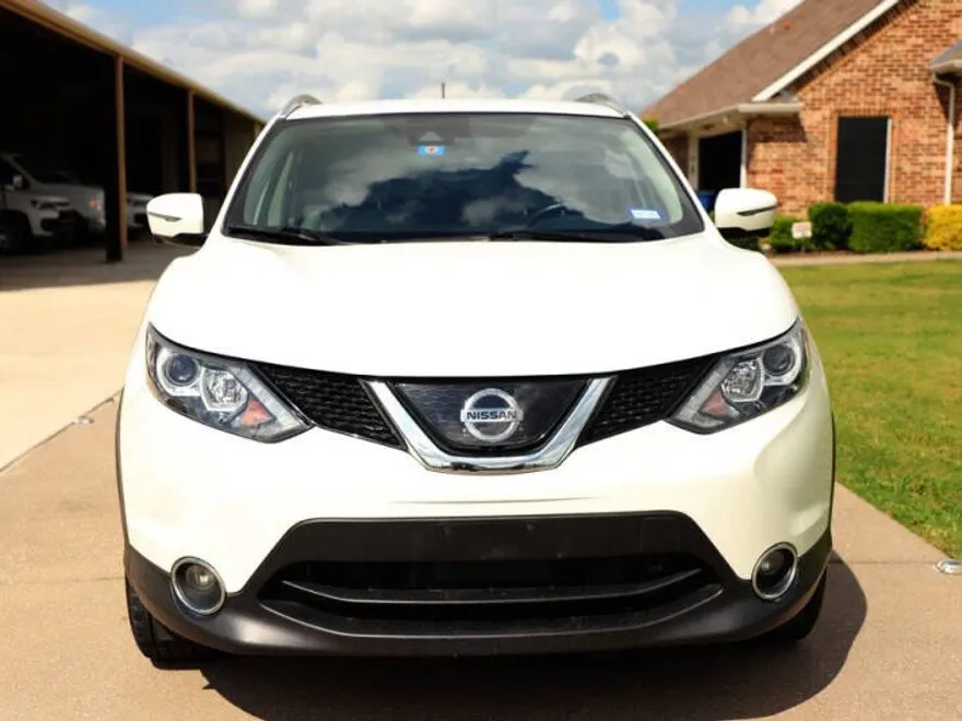 2019 Nissan Rogue Sport SV photo 1